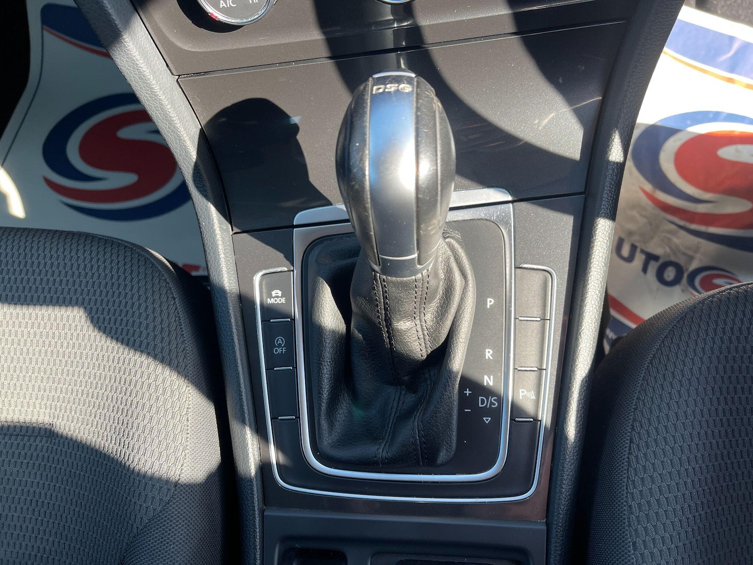 Used Volkswagen Golf 2017 for sale - 77977616: Photo 36