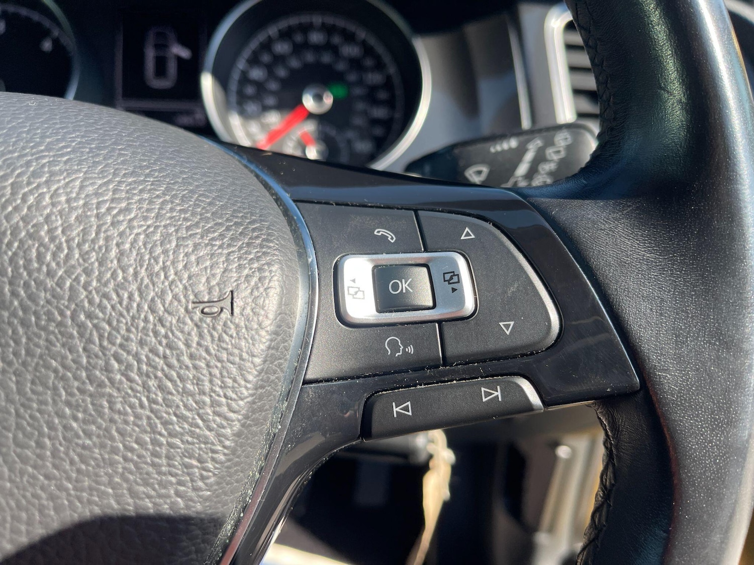 Used Volkswagen Golf 2017 for sale - 77977616: Photo 41