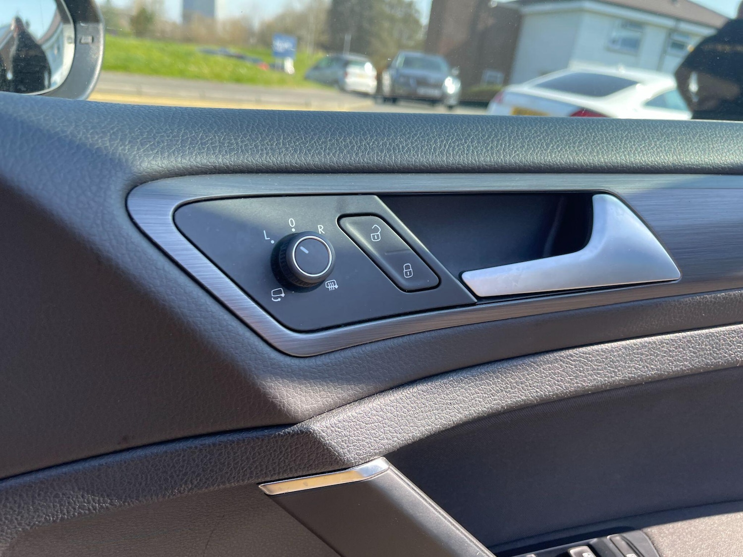 Used Volkswagen Golf 2017 for sale - 77977616: Photo 44