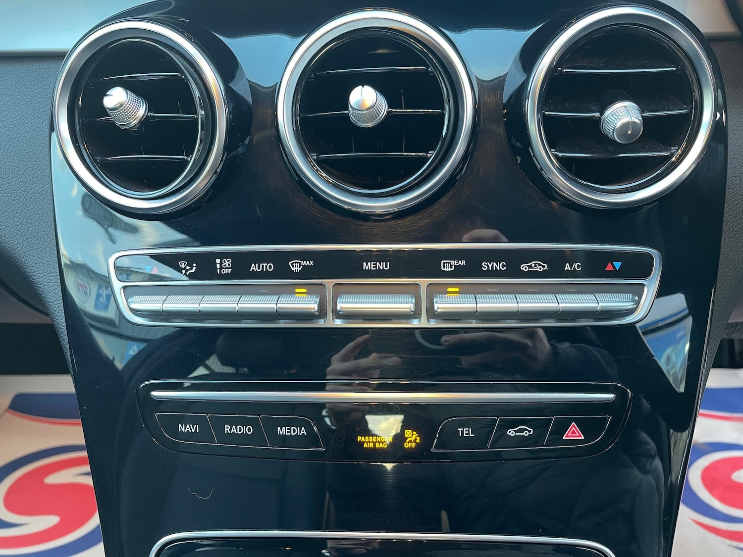 Used Mercedes-Benz C Class 2019 for sale - 76701007: Photo 44