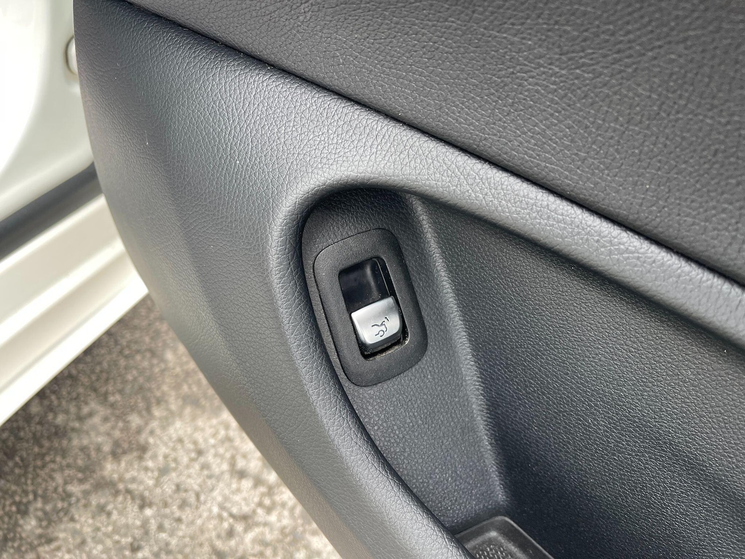 Used Mercedes-Benz C Class for sale - 77977618: Photo 46