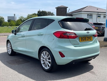 Used Ford Fiesta 2018 for sale - 78859988: Photo