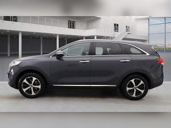 Used Kia Sorento 2016 for sale - 76380550: Photo