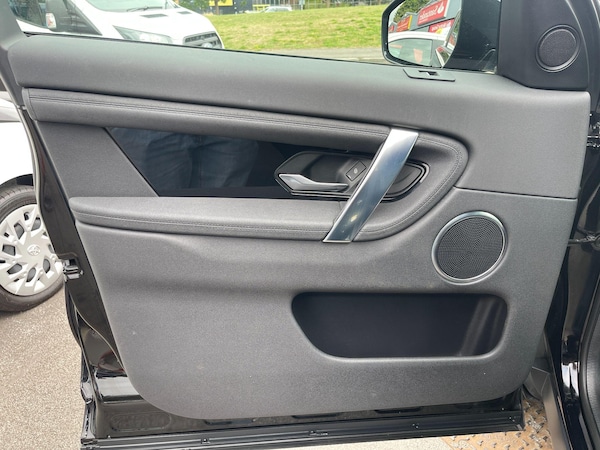 Used Land Rover Discovery Sport 2020 for sale - 75402373: Photo 47