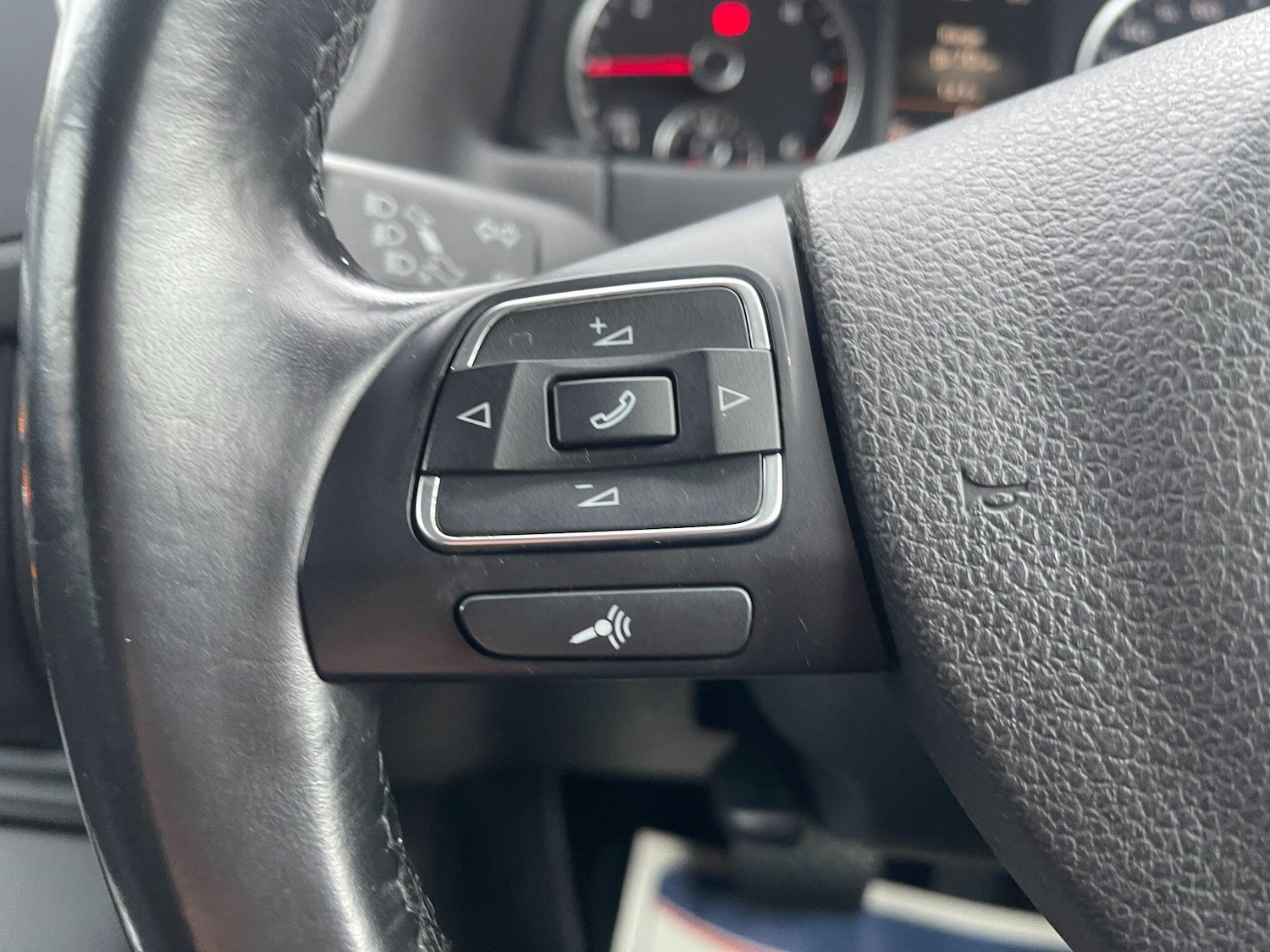 Used Volkswagen Tiguan 2015 for sale - 77484361: Photo 26