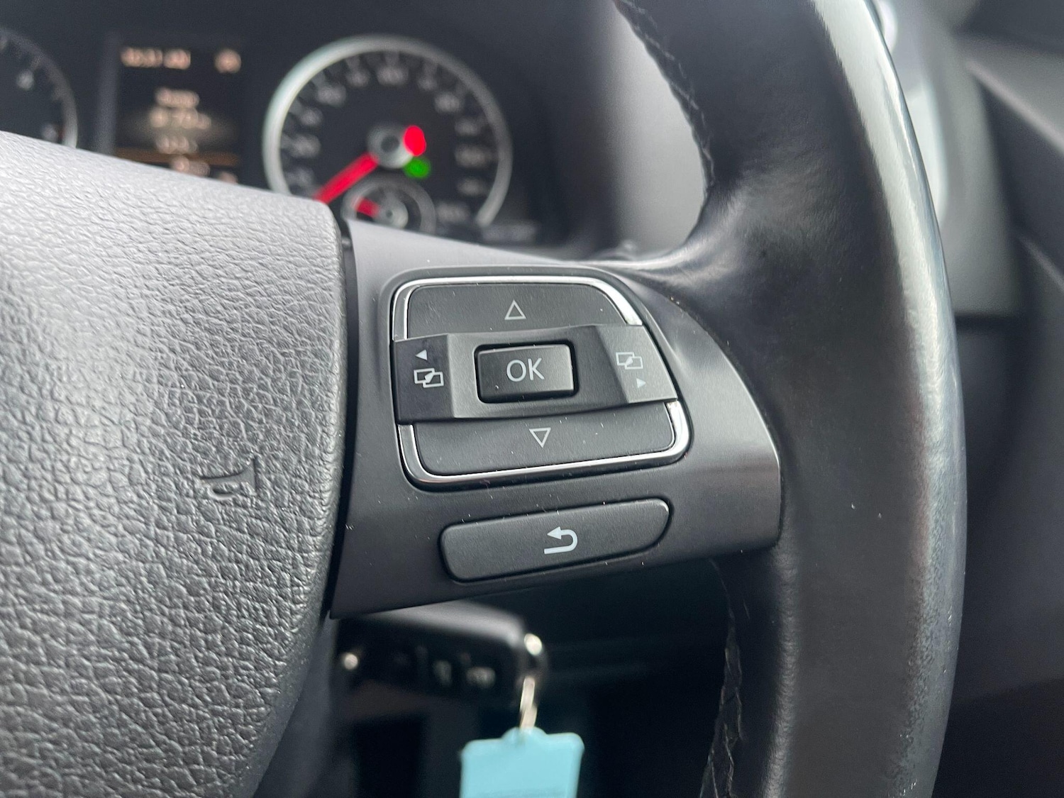 Used Volkswagen Tiguan 2015 for sale - 77484361: Photo 28