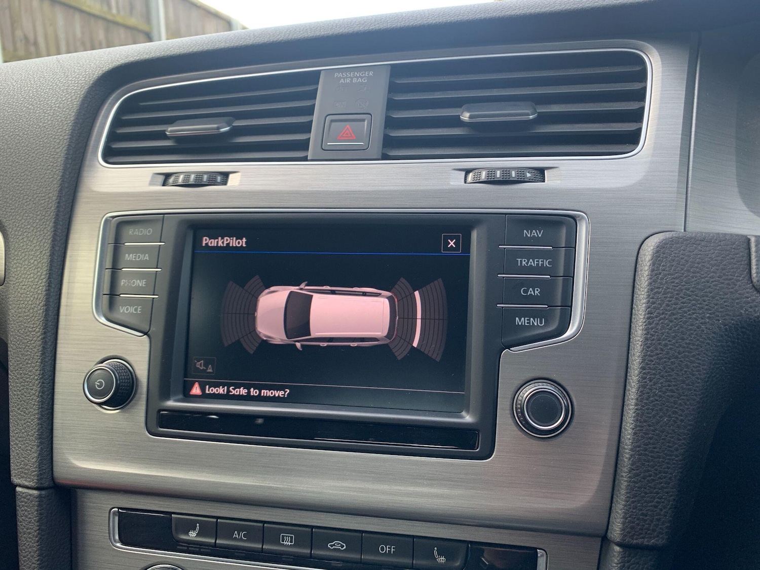 Used Volkswagen Golf 2017 for sale - 77279177: Photo 10