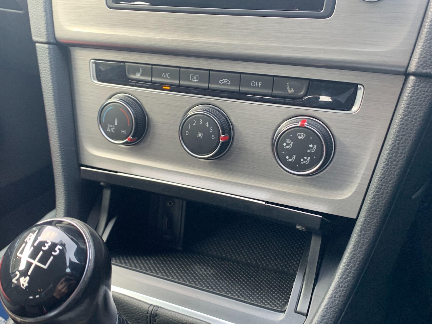 Used Volkswagen Golf 2017 for sale - 77279177: Photo 12