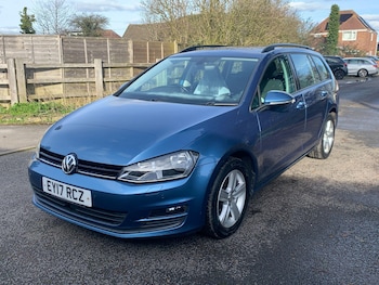 Used Volkswagen Golf 2017 for sale - 77279177: Photo