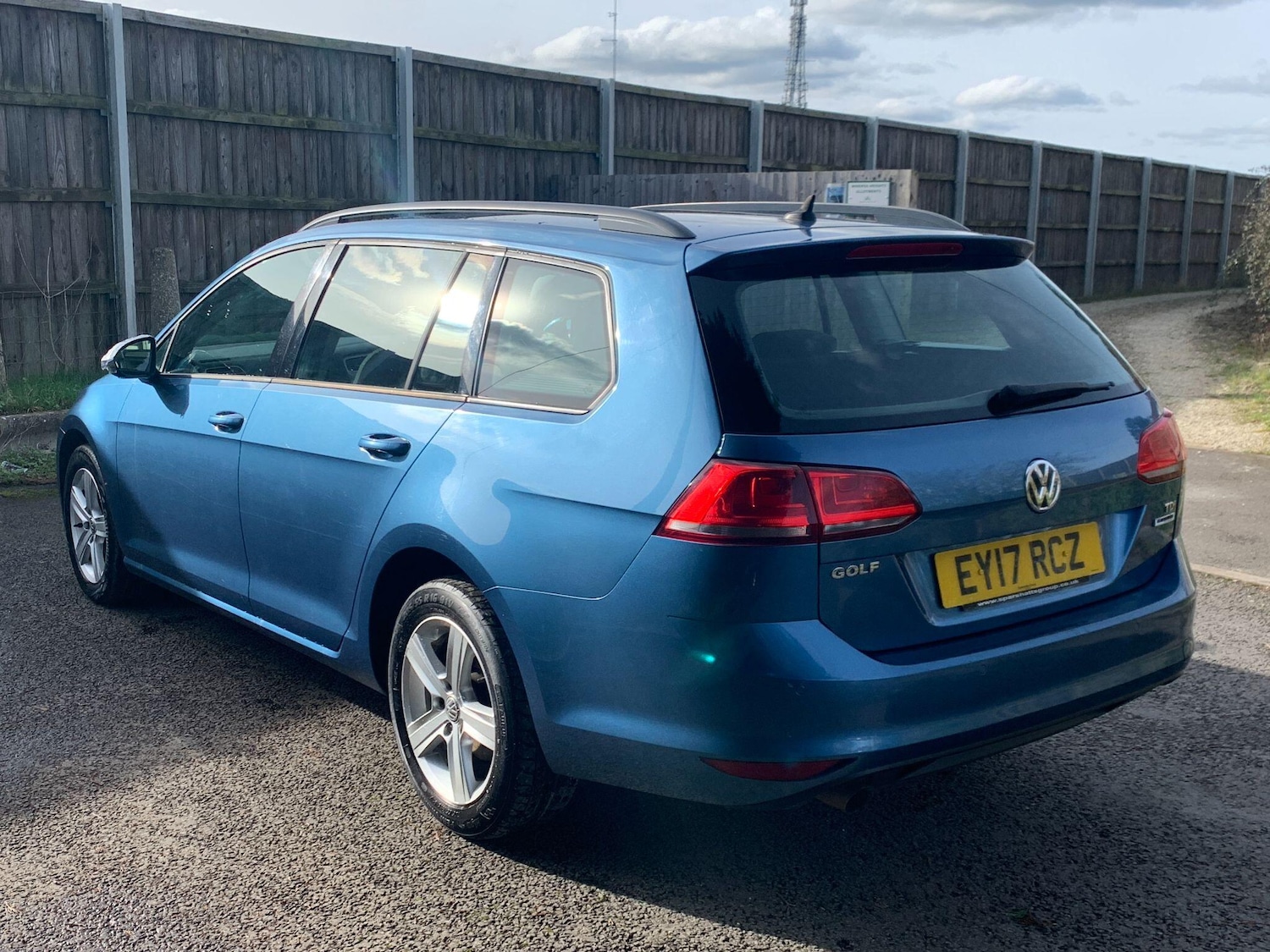 Used Volkswagen Golf 2017 for sale - 77279177: Photo 4