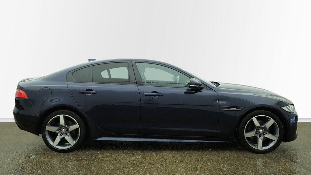 Used Jaguar XE 2017 for sale - 77637409: Photo 9