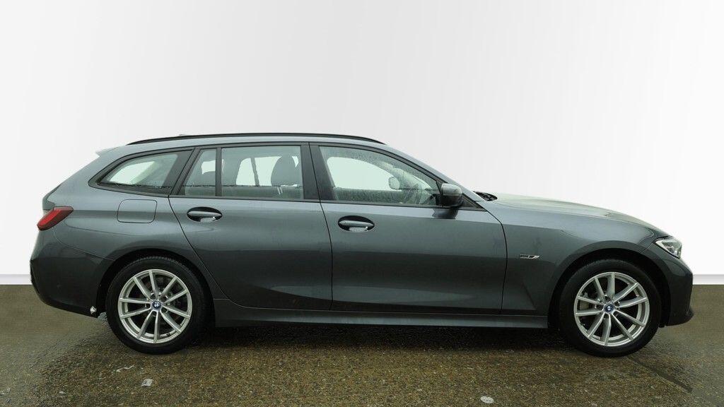 Used BMW 3 Series 2022 for sale - 77633745: Photo 9