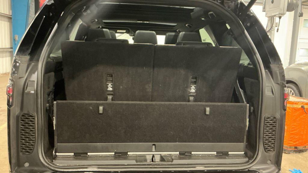 Used Land Rover Discovery 2021 for sale - 78185162: Photo 11