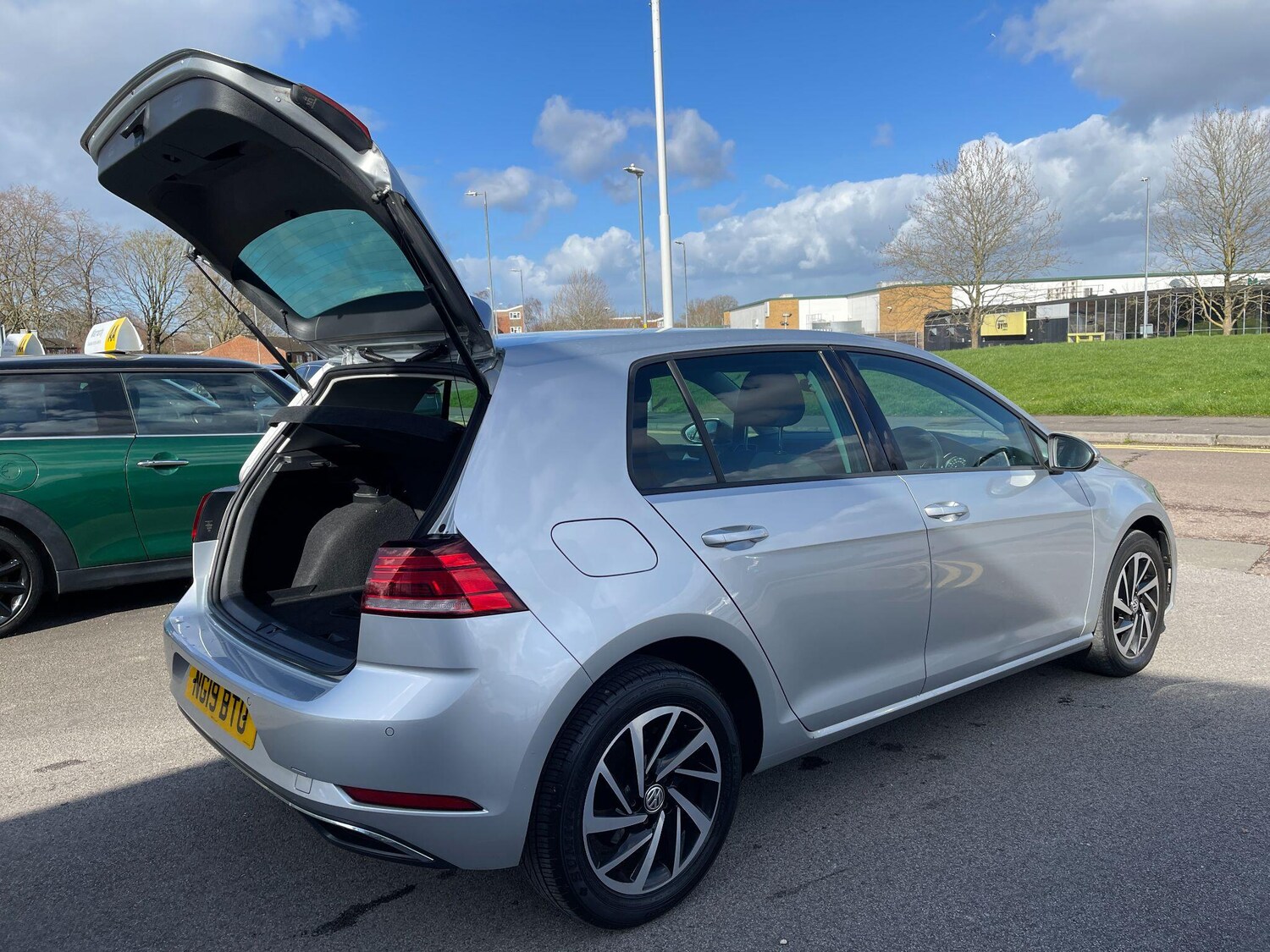 Used Volkswagen Golf 2019 for sale - 78157216: Photo 26