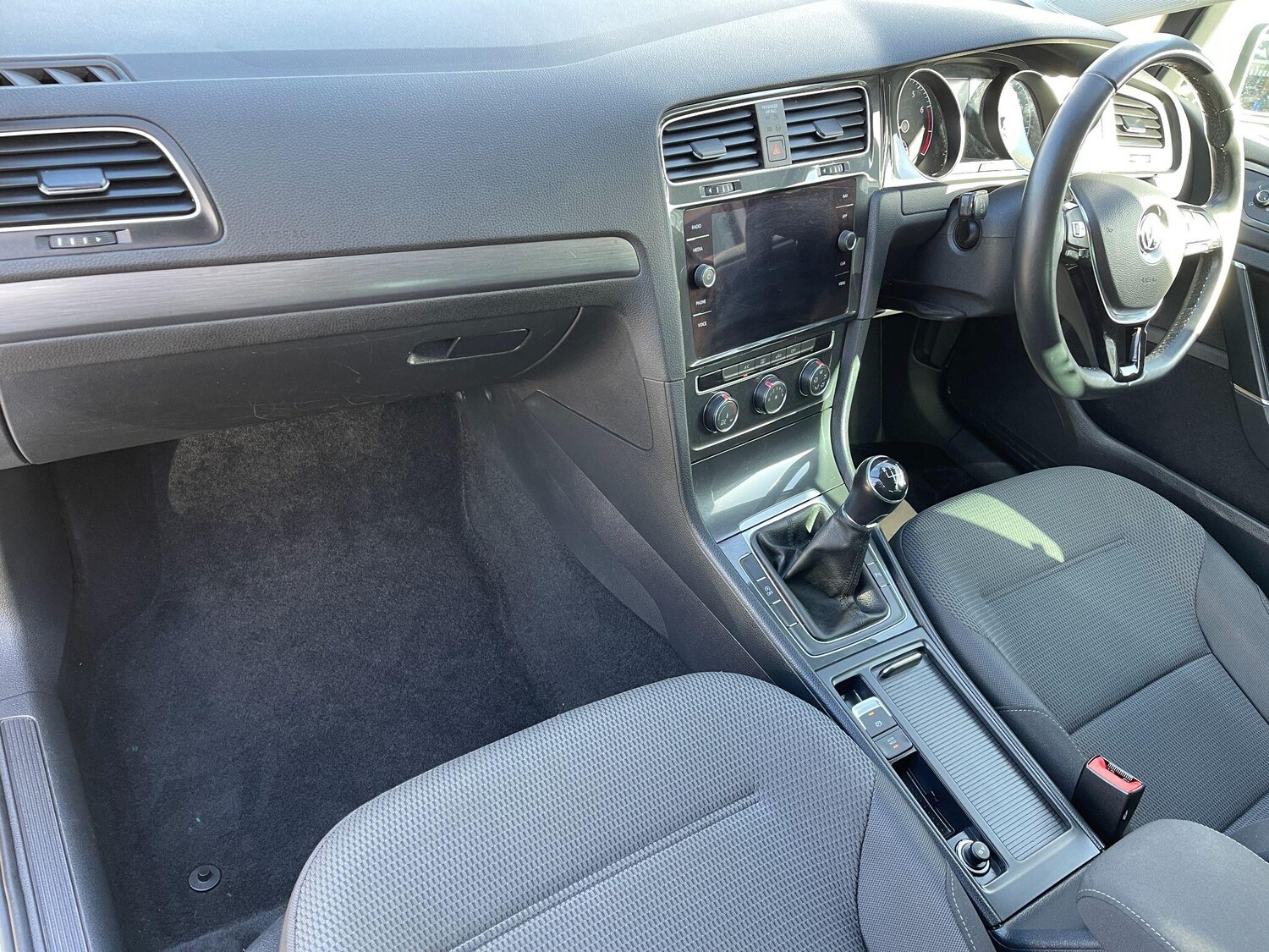 Used Volkswagen Golf 2019 for sale - 78157216: Photo 31