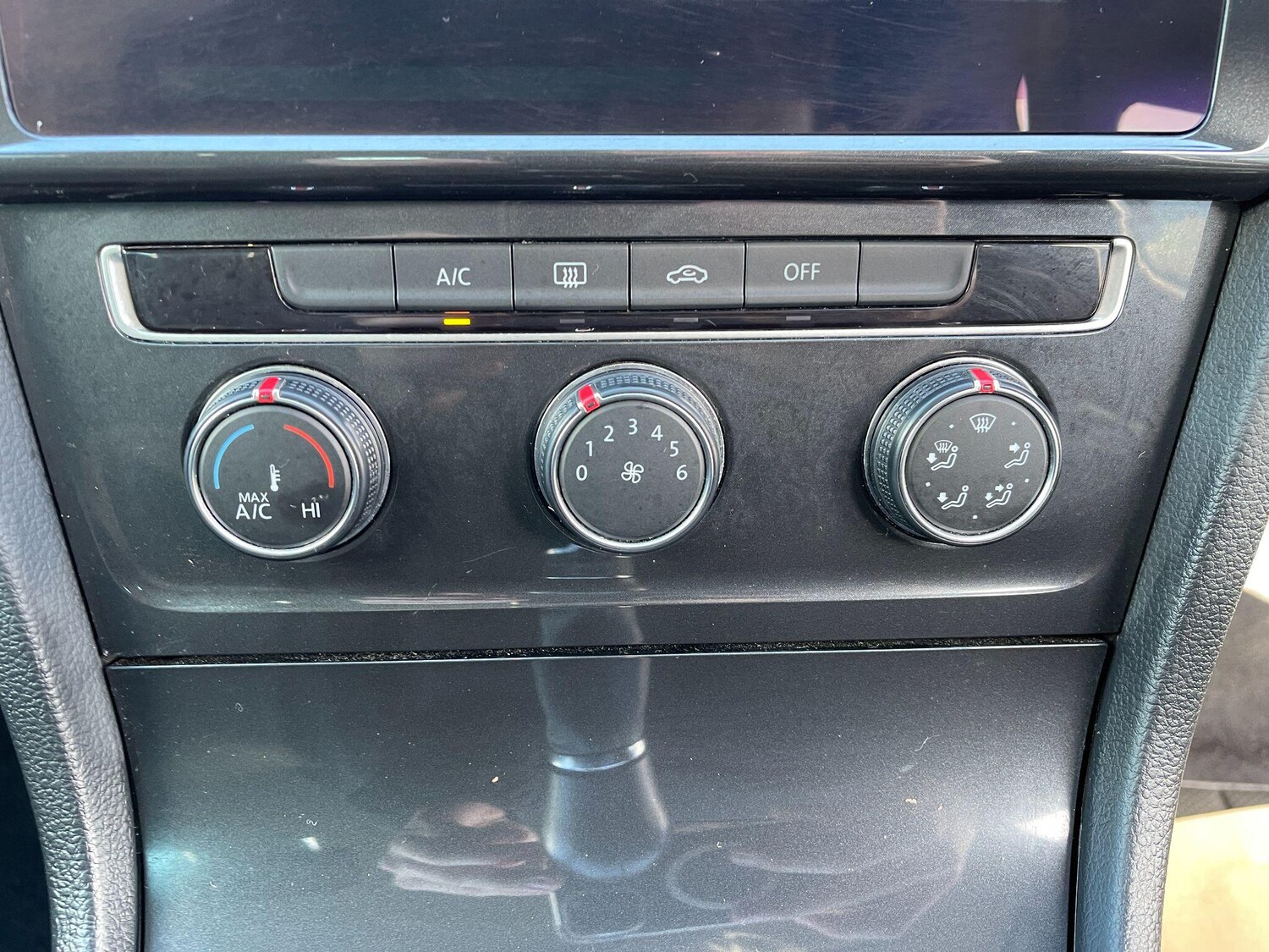 Used Volkswagen Golf 2019 for sale - 78157216: Photo 35