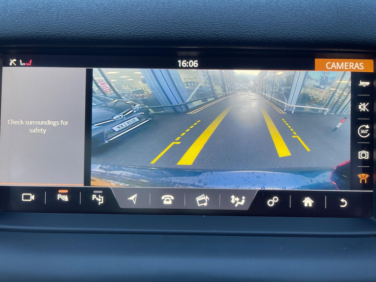 Used Land Rover Discovery Sport for sale - 77306018: Photo 34