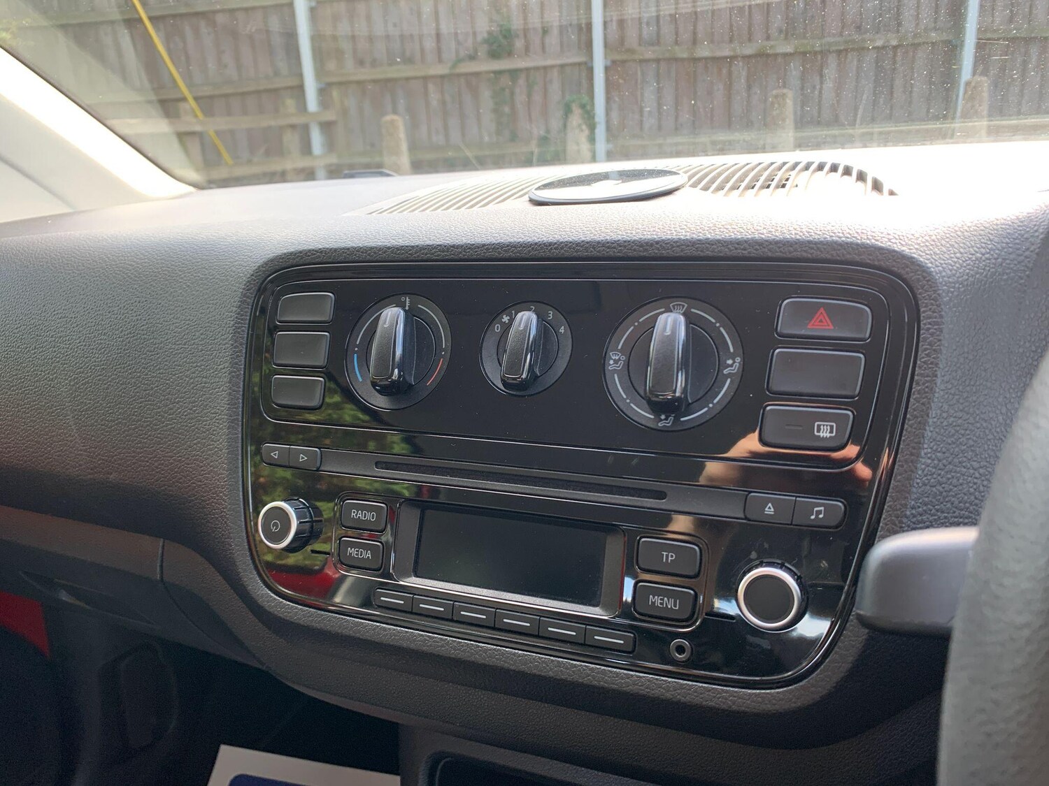 Used Volkswagen up! 2013 for sale - 75645683: Photo 8