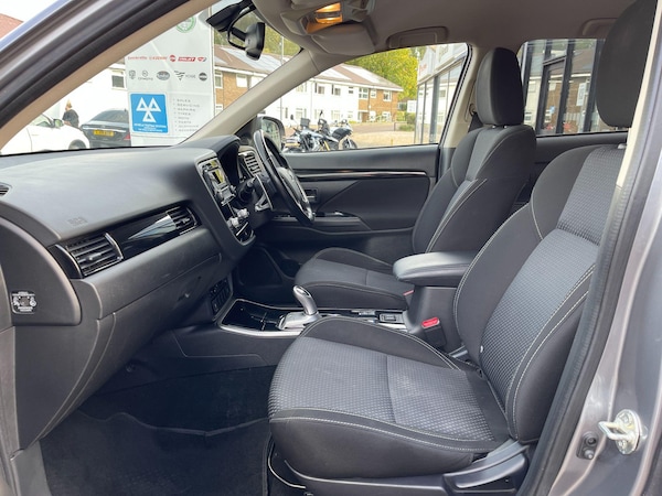 Used Mitsubishi Outlander 2020 for sale - 76190028: Photo 59