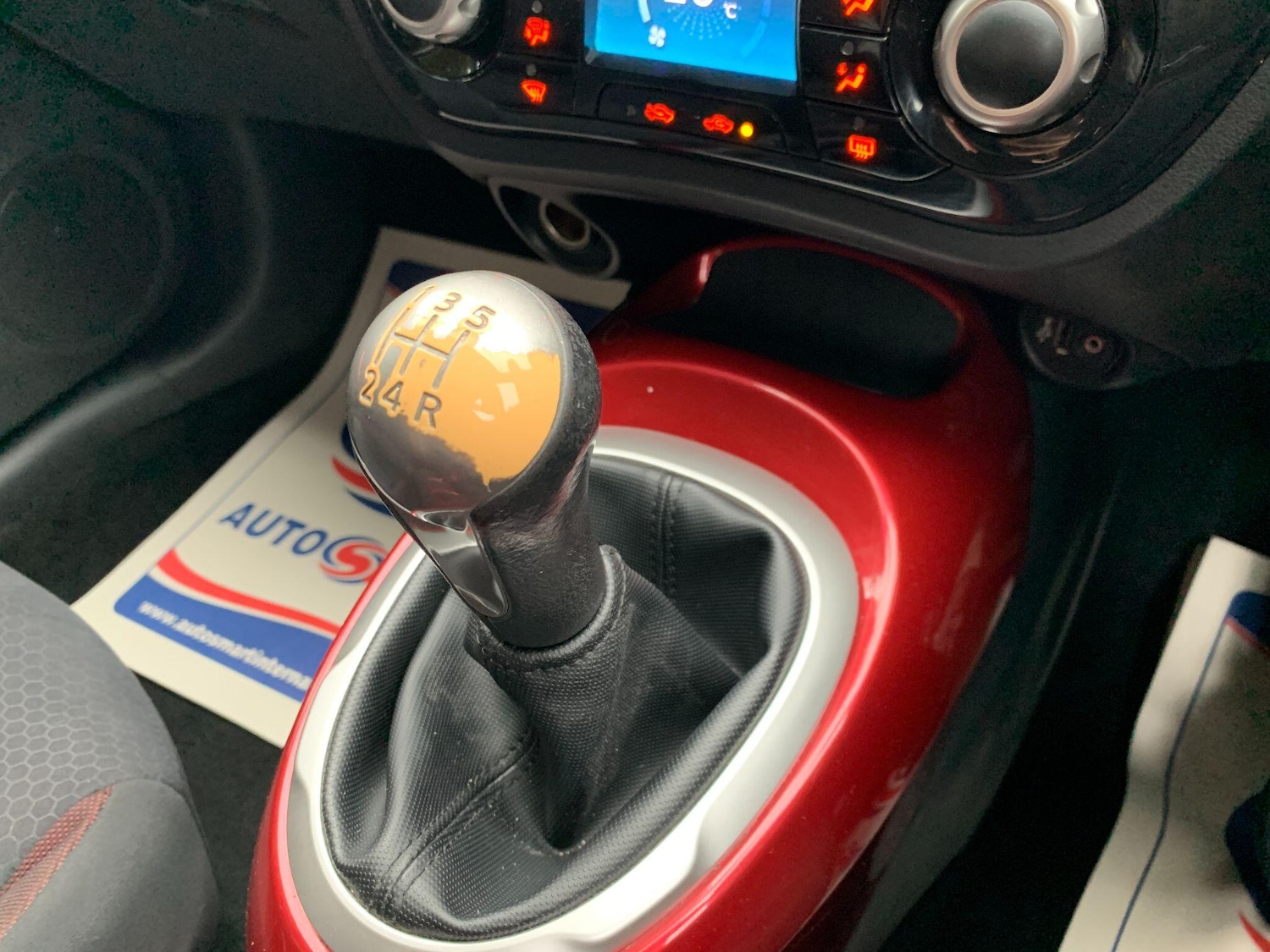 Used Nissan Juke 2011 for sale - 76108939: Photo 24