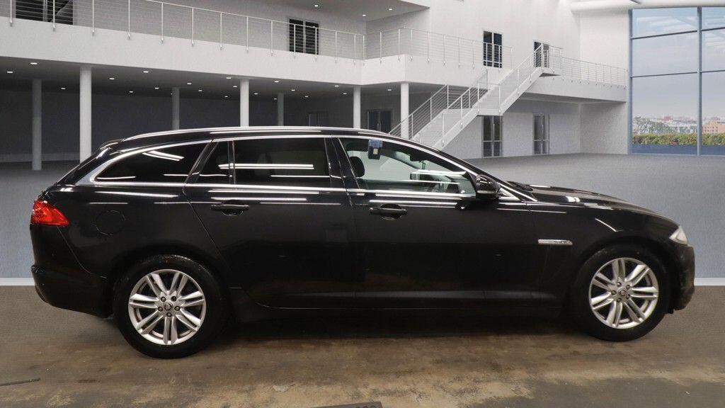 Used Jaguar XF 2013 for sale - 77768529: Photo 5