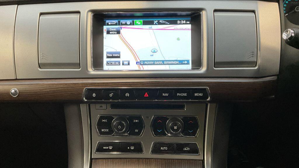 Used Jaguar XF 2013 for sale - 77768529: Photo 9