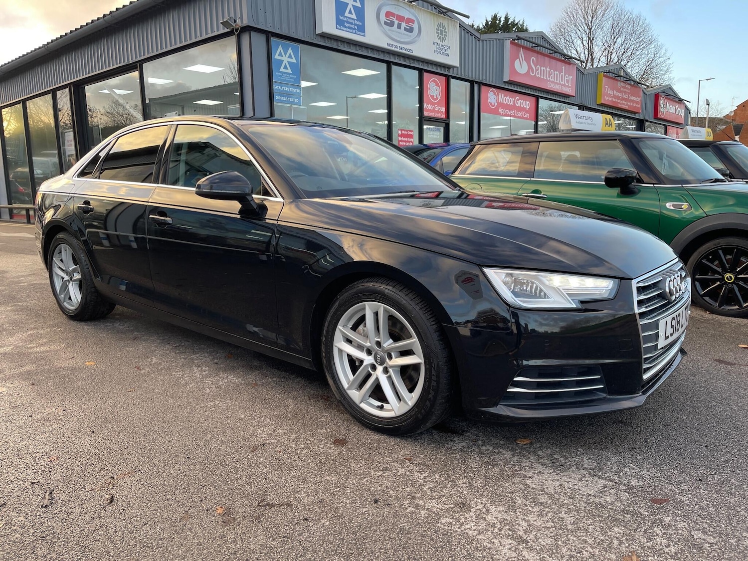 Used Audi A4 2018 for sale - 76597128: Photo 3