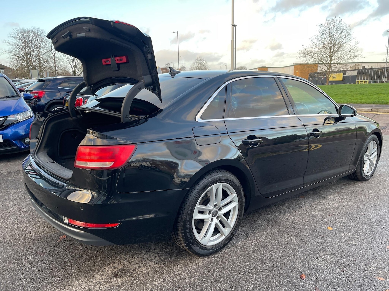 Used Audi A4 2018 for sale - 76597128: Photo 32