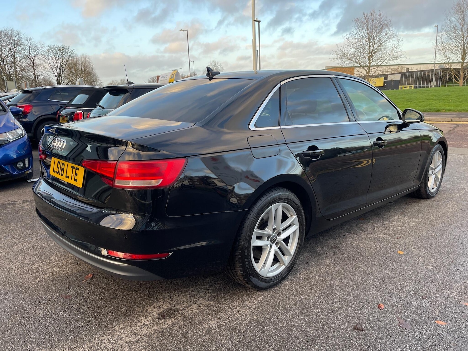 Used Audi A4 2018 for sale - 76597128: Photo 6