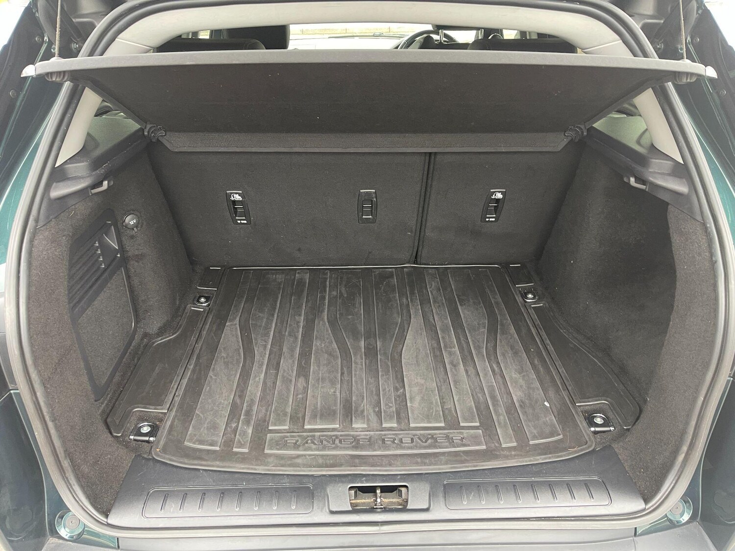 Used Land Rover Range Rover Evoque 2017 for sale - 77632920: Photo 32
