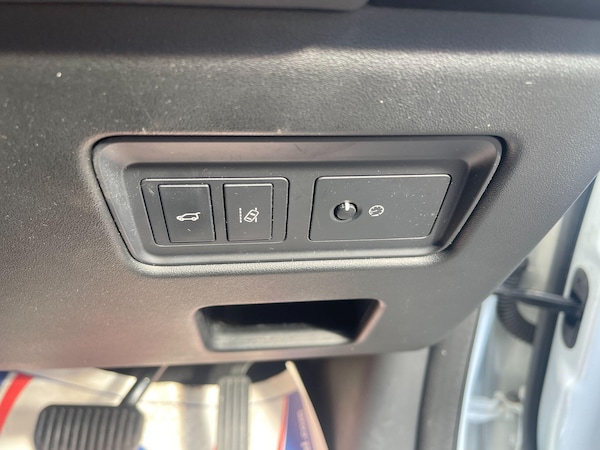 Used Land Rover Discovery 2017 for sale - 76094383: Photo 48