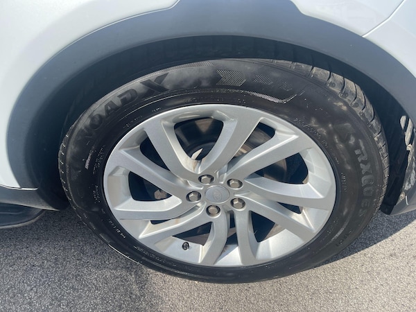 Used Land Rover Discovery 2017 for sale - 76094383: Photo 58