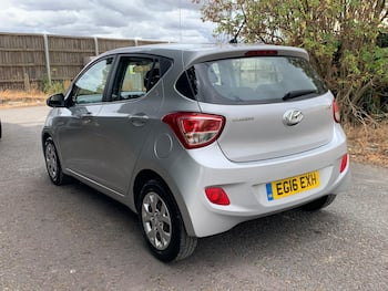 Used Hyundai i10 2016 for sale - 79348494: Photo