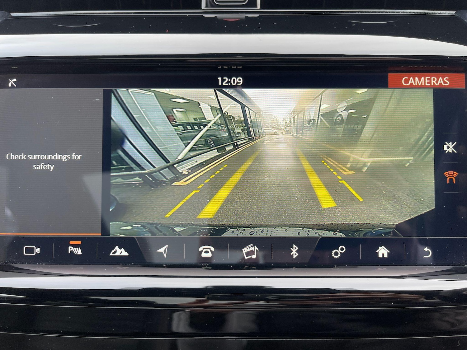 Used Land Rover Discovery Sport 2020 for sale - 76381215: Photo 36