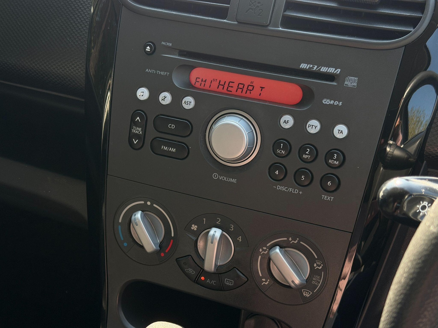 Used Suzuki Splash 2014 for sale - 77957475: Photo 11