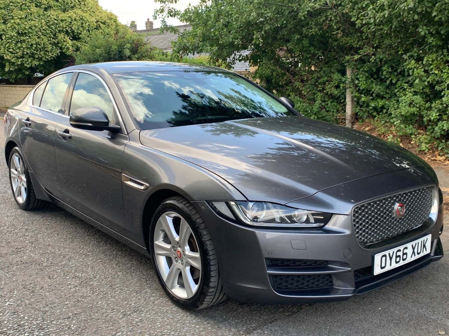 Jaguar Xe