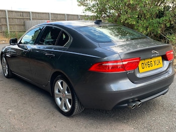Used Jaguar XE 2016 for sale - 79348281: Photo