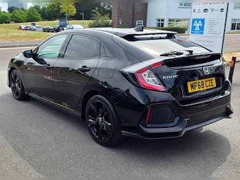 Used Honda Civic 2018 for sale - 79117011: Photo