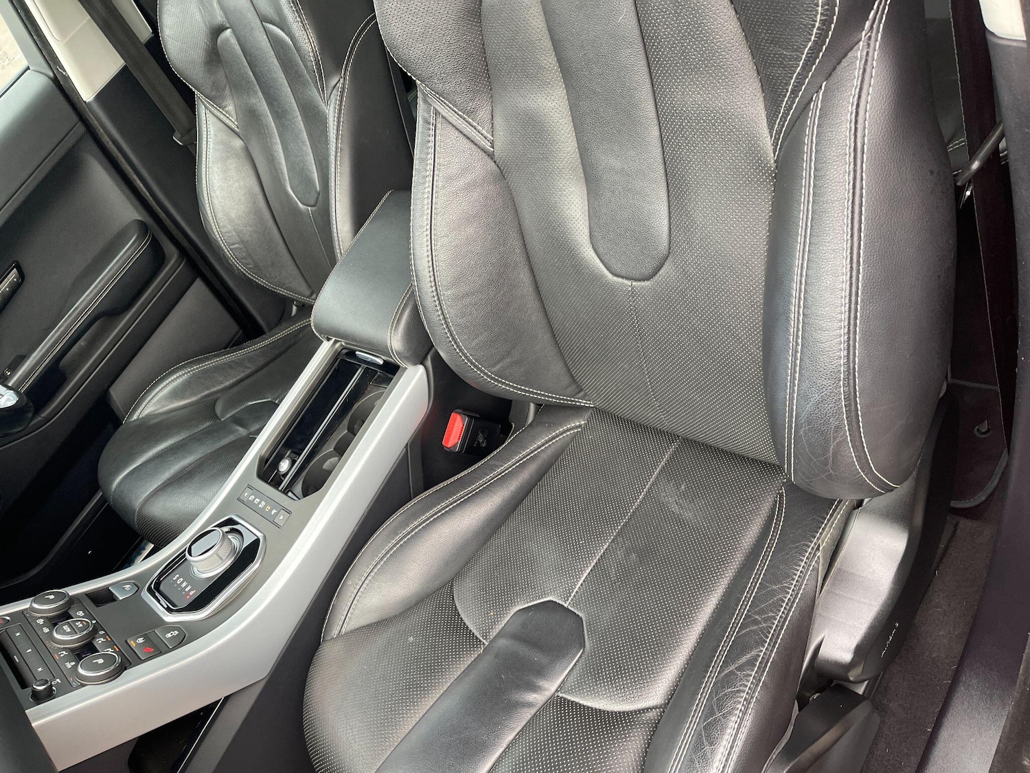 Used Land Rover Range Rover Evoque 2015 for sale - 77853858: Photo 33