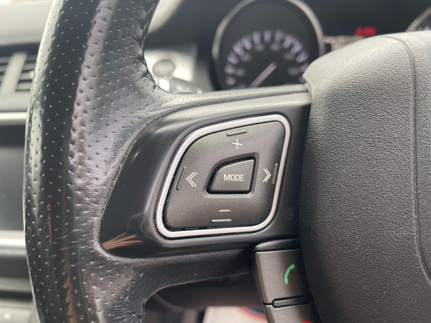 Used Land Rover Range Rover Evoque 2015 for sale - 77853858: Photo 40