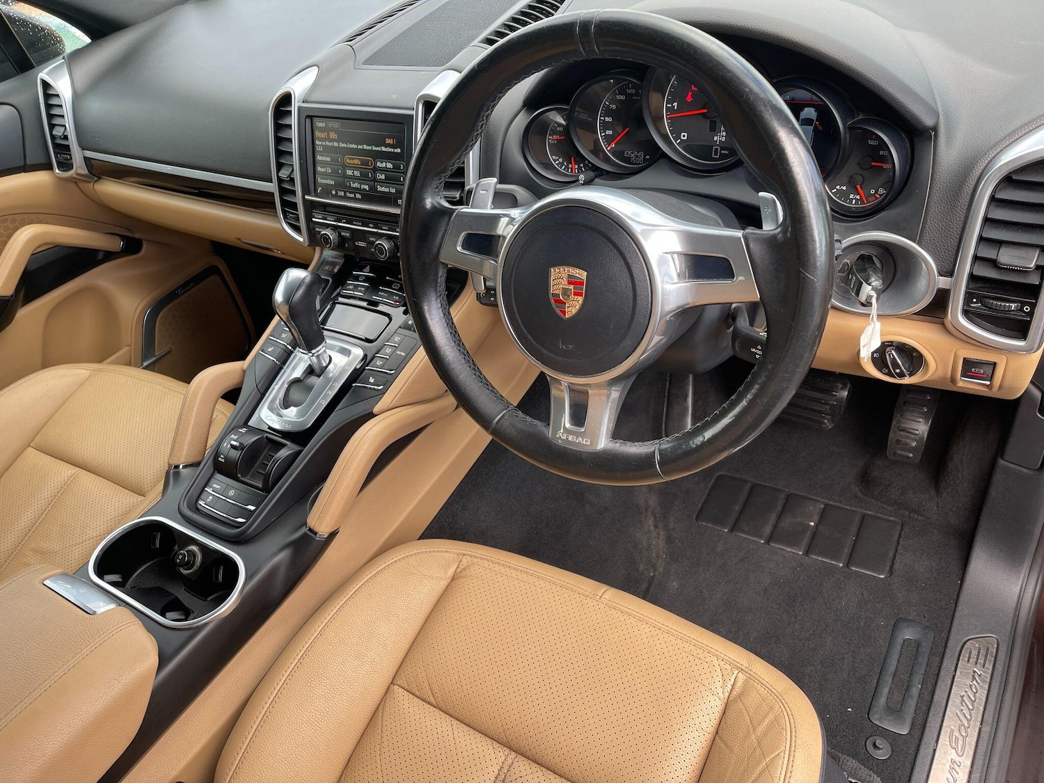 Used Porsche Cayenne 2014 for sale - 77358837: Photo 37