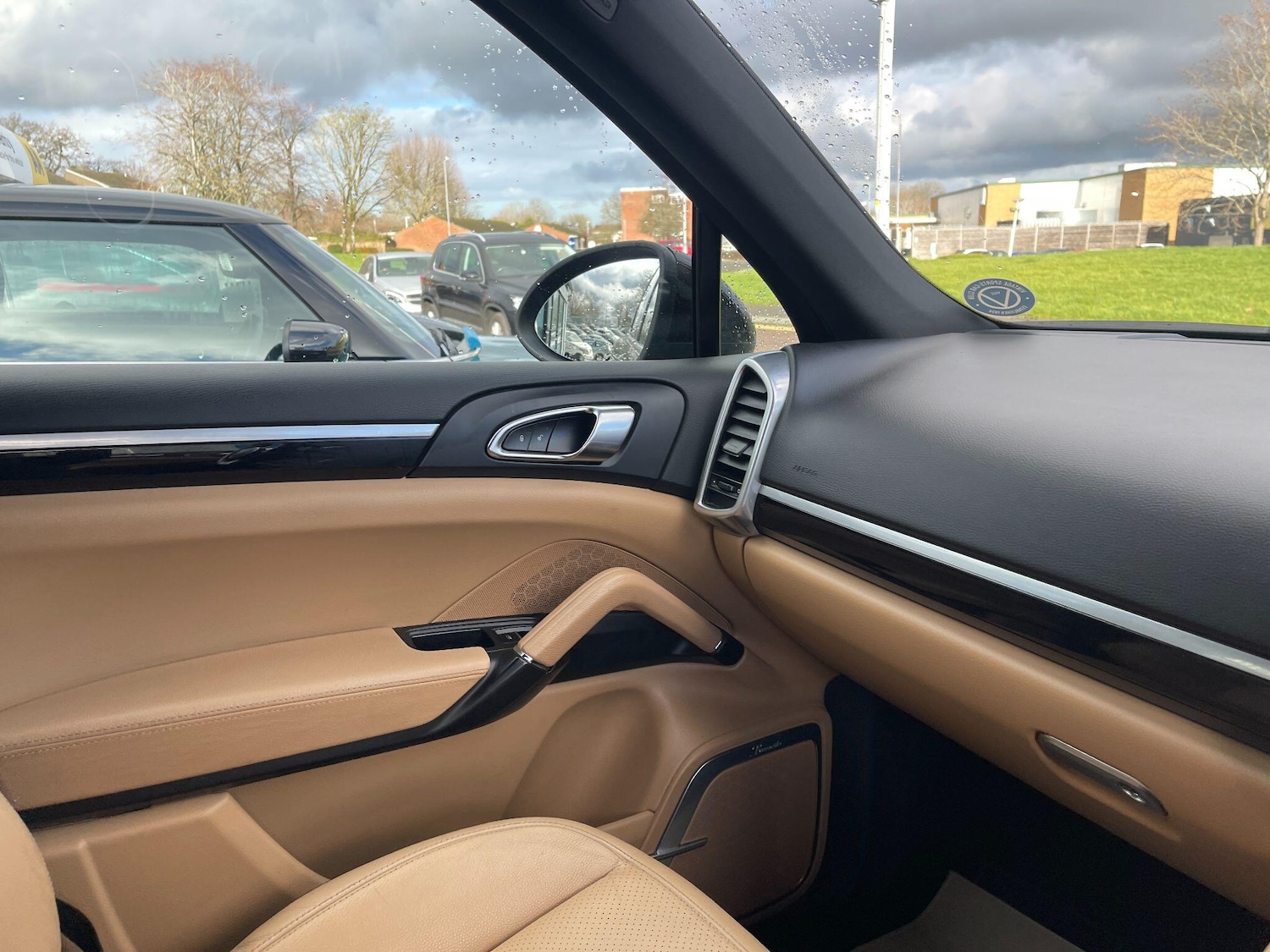 Used Porsche Cayenne 2014 for sale - 77358837: Photo 40