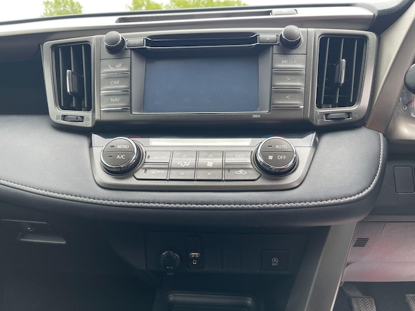 Used Toyota RAV4 2014 for sale - 75140121: Photo 51