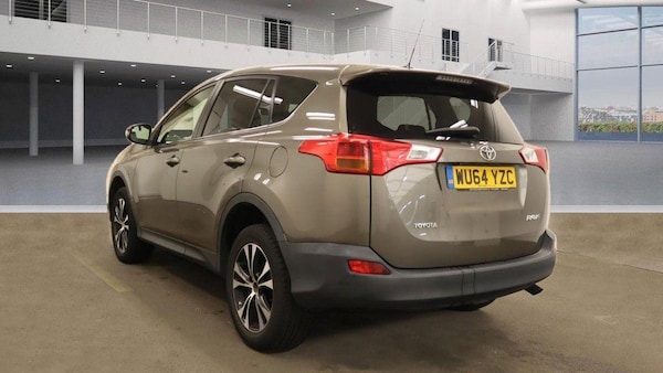 Used Toyota RAV4 2014 for sale - 75140121: Photo 5