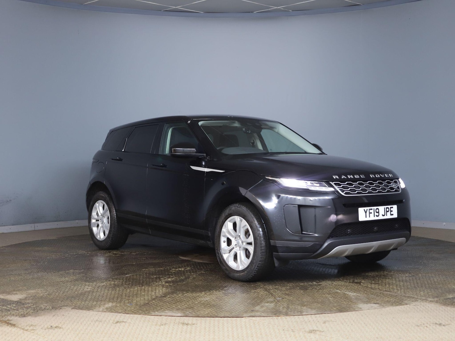 Used Land Rover Range Rover Evoque 2019 for sale - 77705332: Photo 5