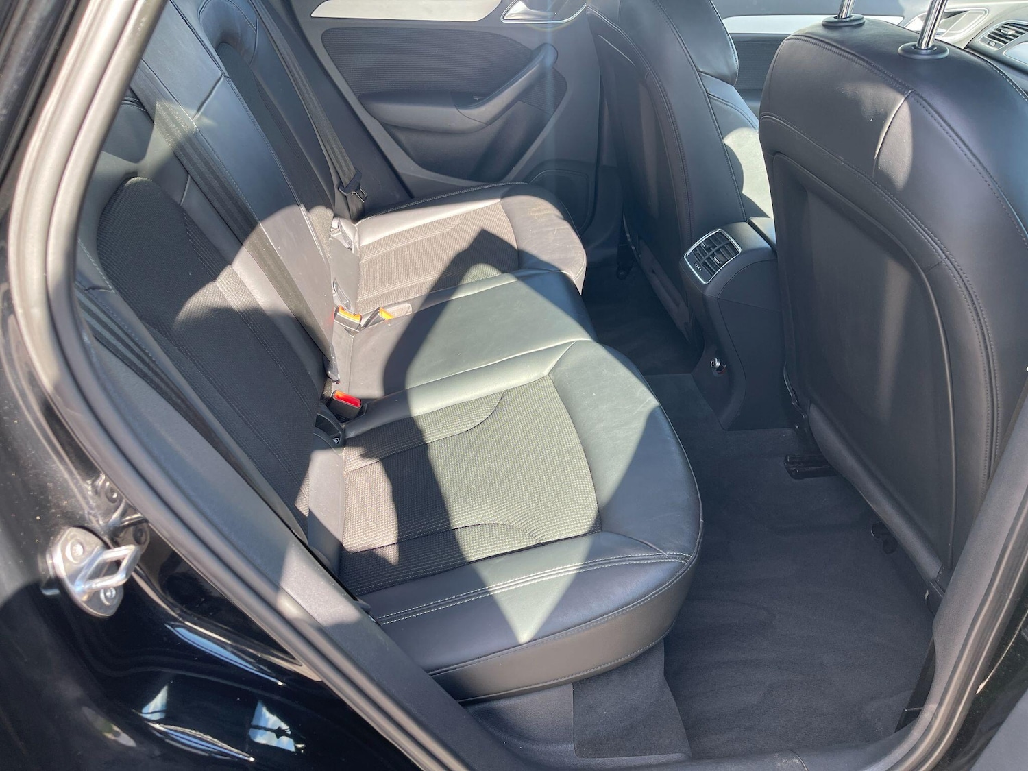 Used Audi Q3 2014 for sale - 76832094: Photo 32