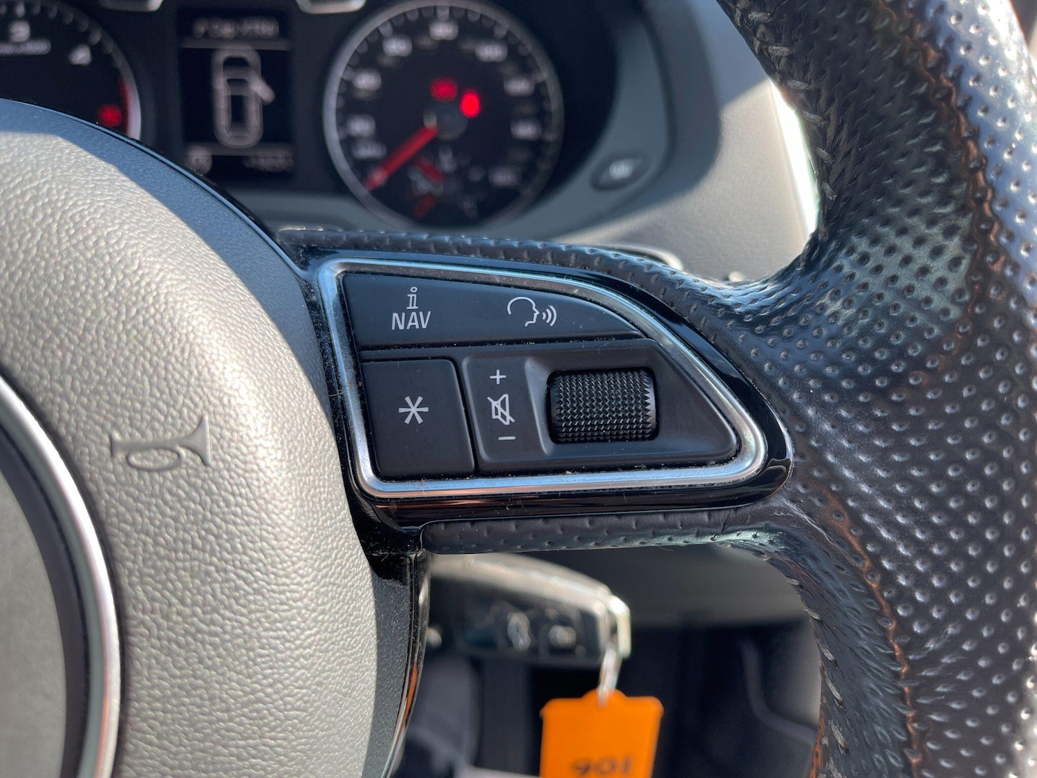 Used Audi Q3 2014 for sale - 76832094: Photo 36