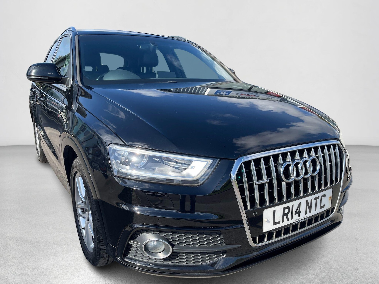 Used Audi Q3 2014 for sale - 76832094: Photo 9