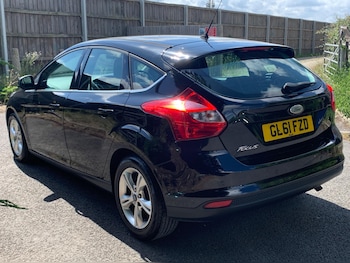 Used Ford Focus 2011 for sale - 79062130: Photo