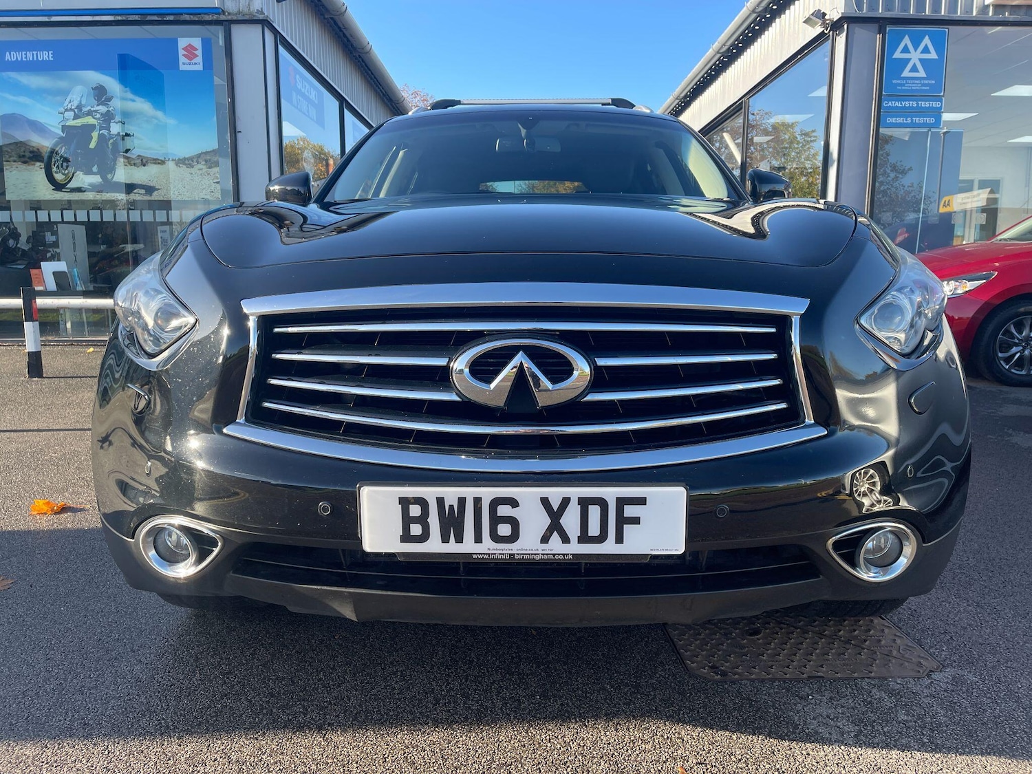 Used Infiniti QX70 2016 for sale - 76370369: Photo 13
